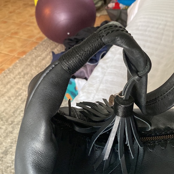 Beautiful SAK purse! In excellent used condition. - Picture 12 of 14